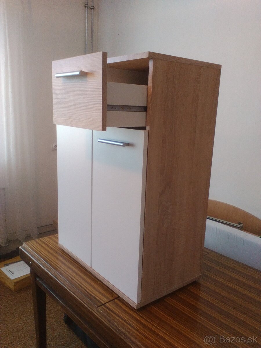 Komoda - 6