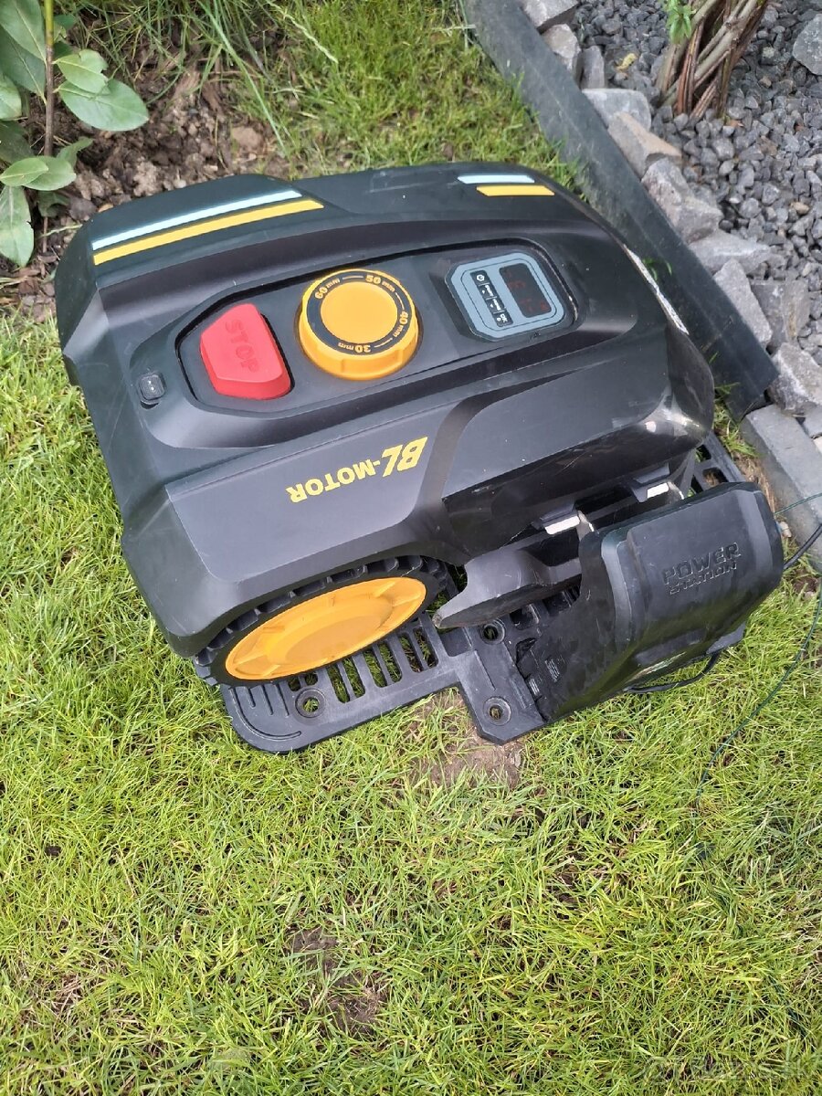 Predám robotickú kosačku, ešte rok v záruke - 6