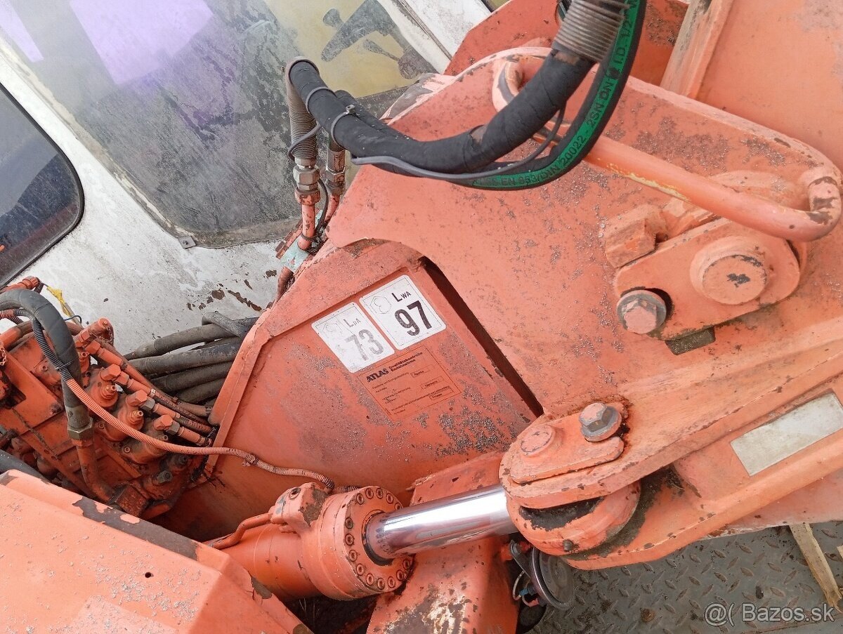 Kolesovy Bager ATLAS TEREX 1104 12T s TP - 6