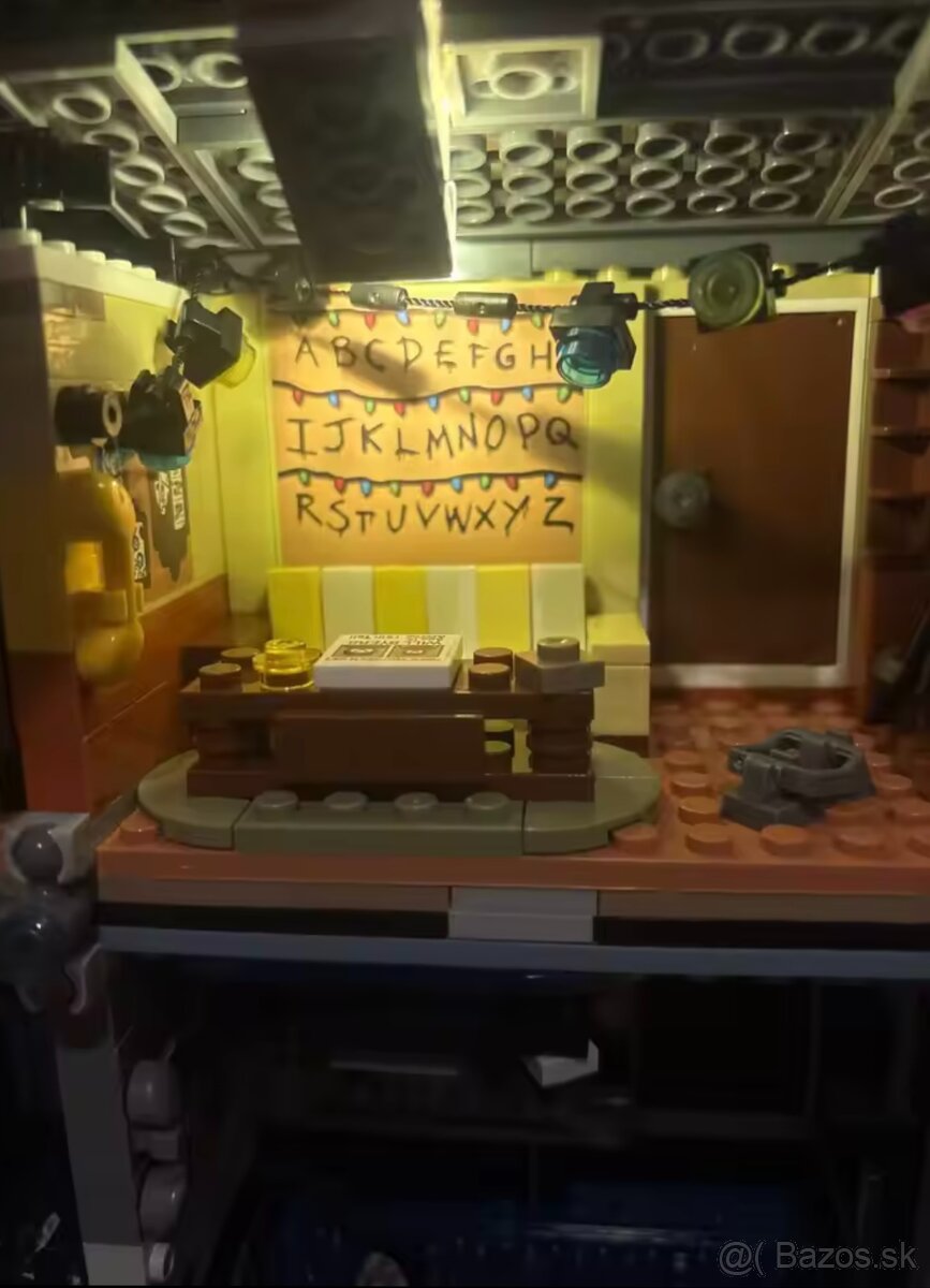 Stranger Things Upside Down 75810 + 11370 creel house - 6