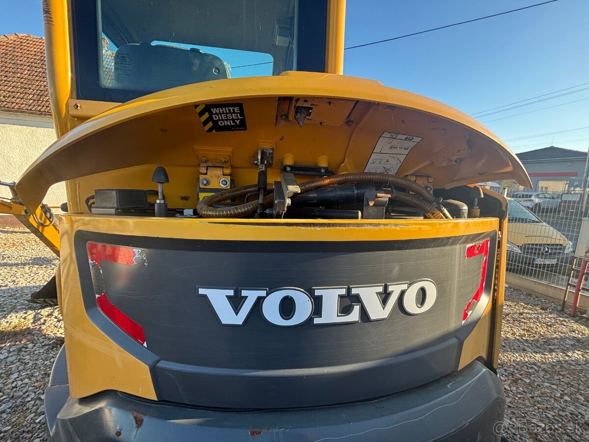 Volvo ECR 58D - 6