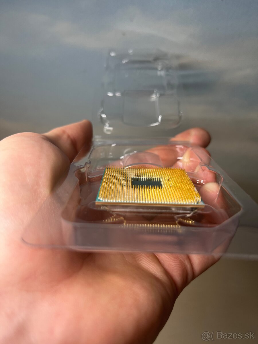 AMD Ryzen 5 3400G + originálny chladič - 6