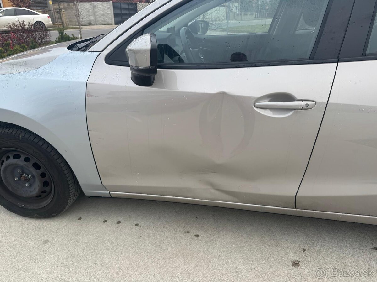 Mazda 2 e-Skyactiv G - 6