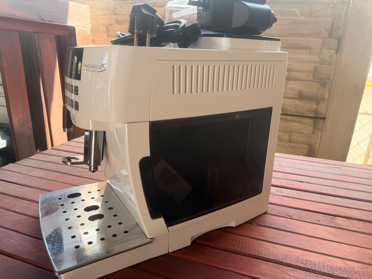 Kávovar De longhi - 6