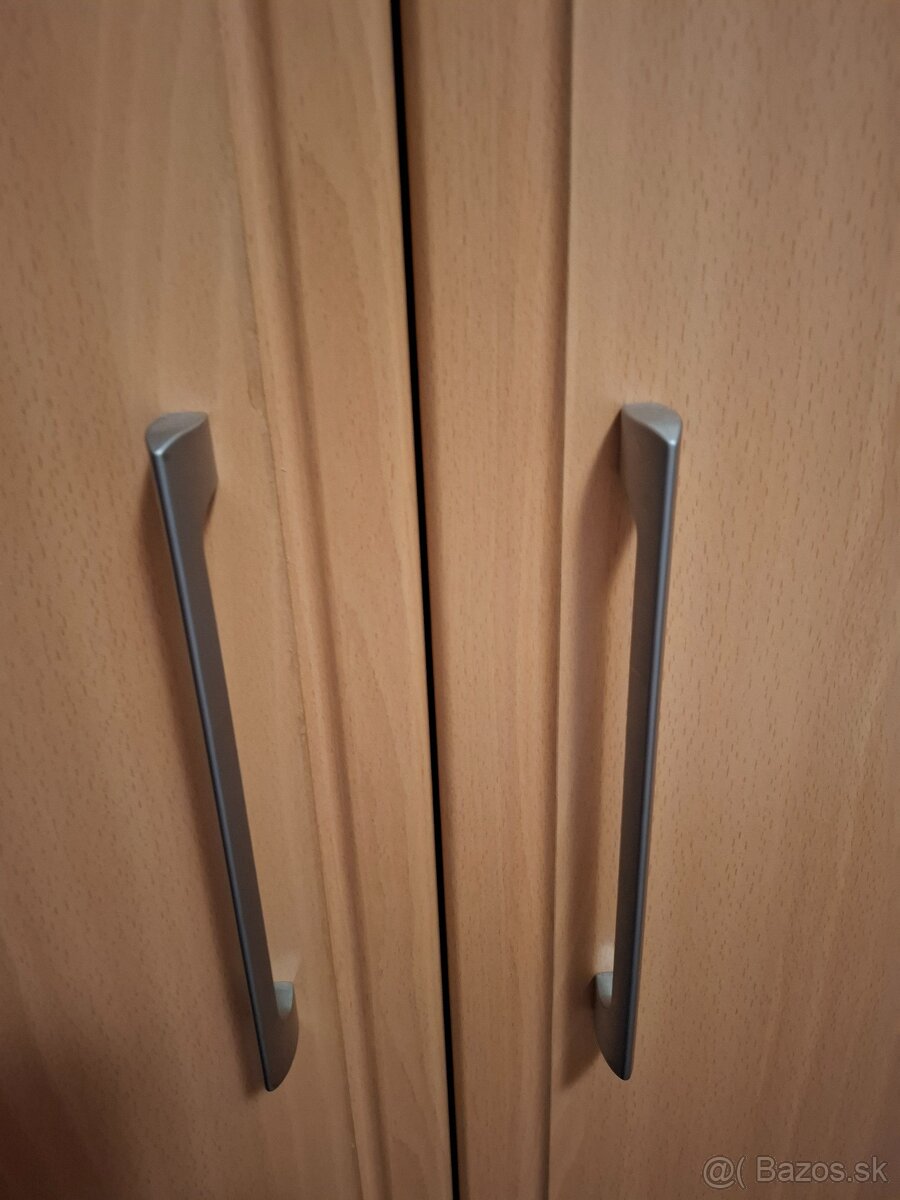 Šatnikova skriňa - 6