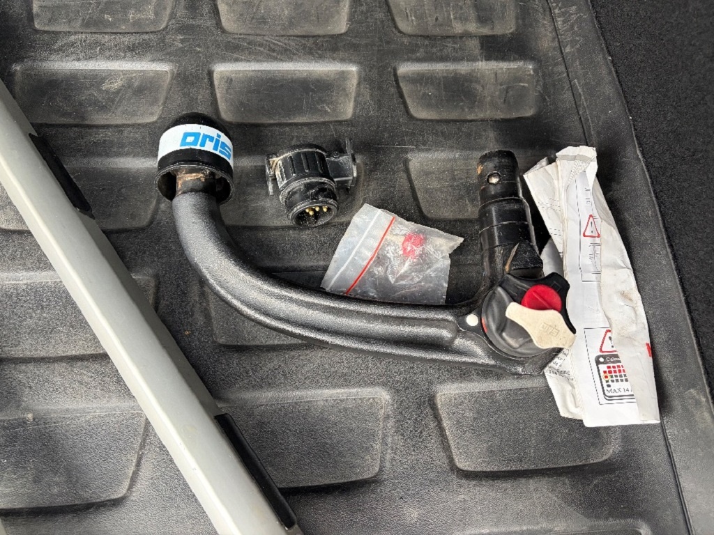 Opel Insignia 1.5T (121 Kw) automat Executive - 6