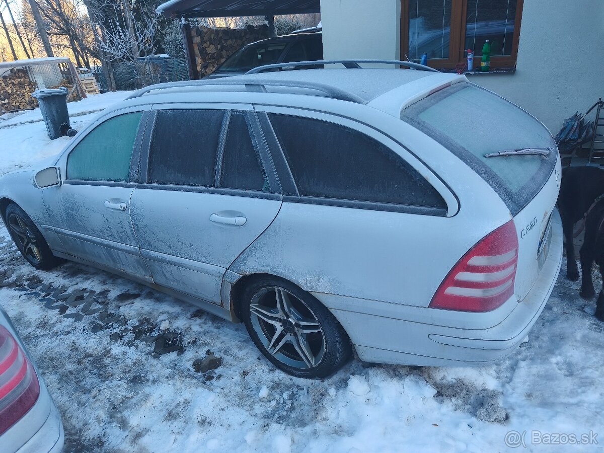 Predám Mercedes C - 6