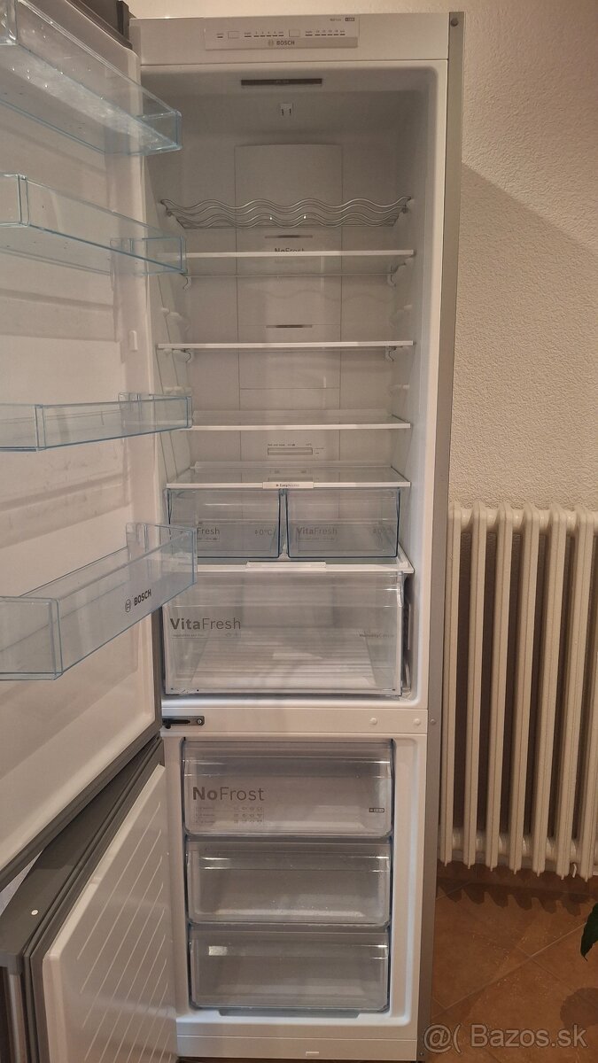Chladnička s mrazničkou Bosch - 6