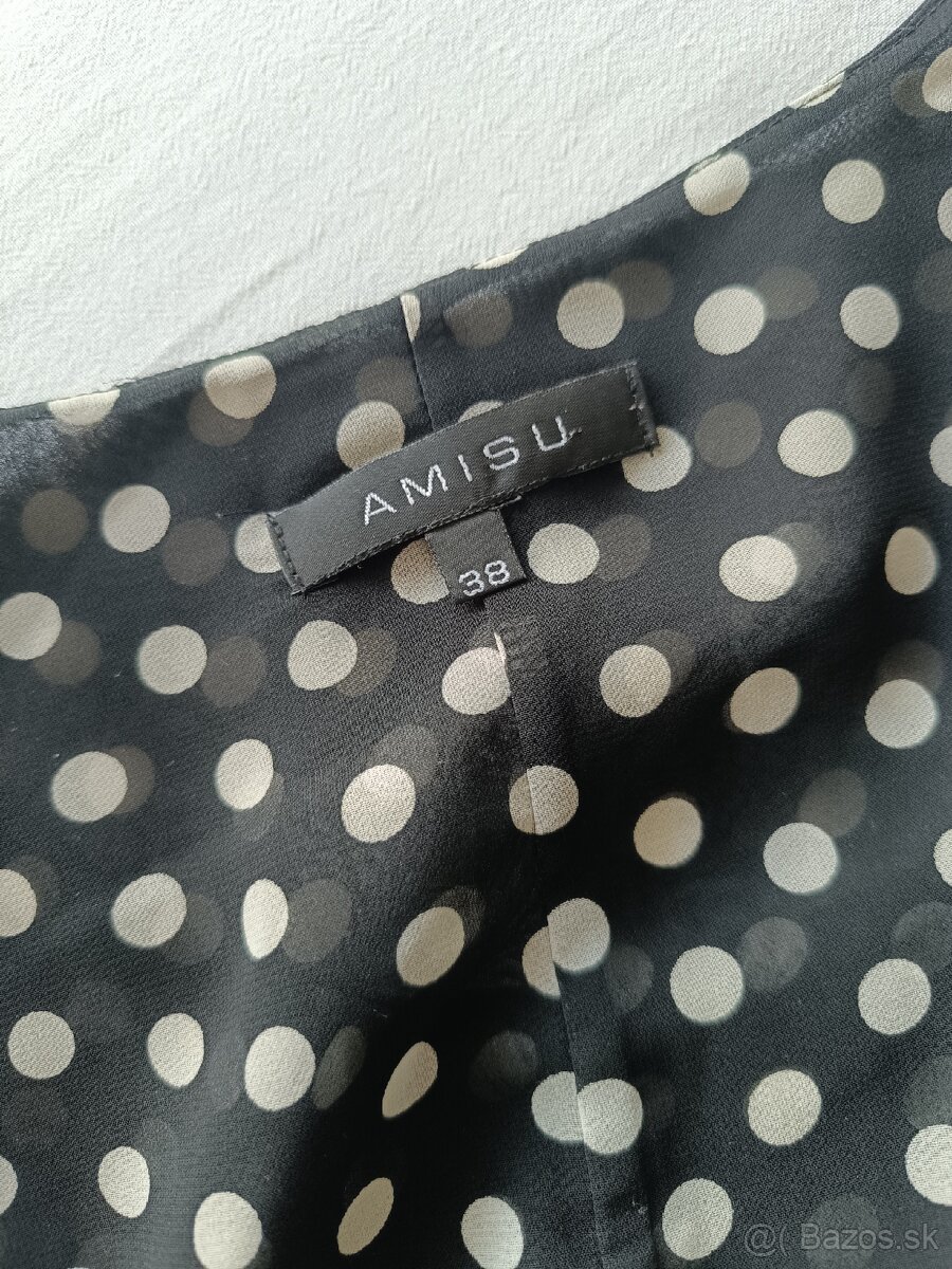 Mini šaty s opaskom - 6