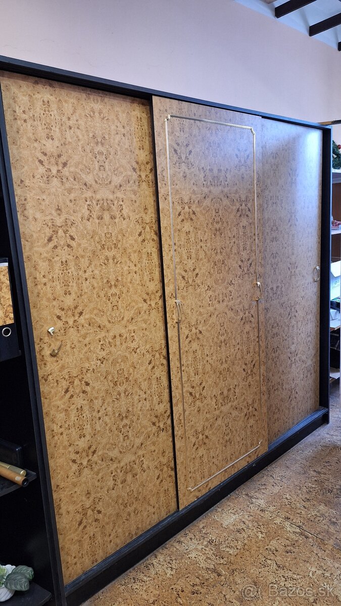 Nábytok do obchodu - 6