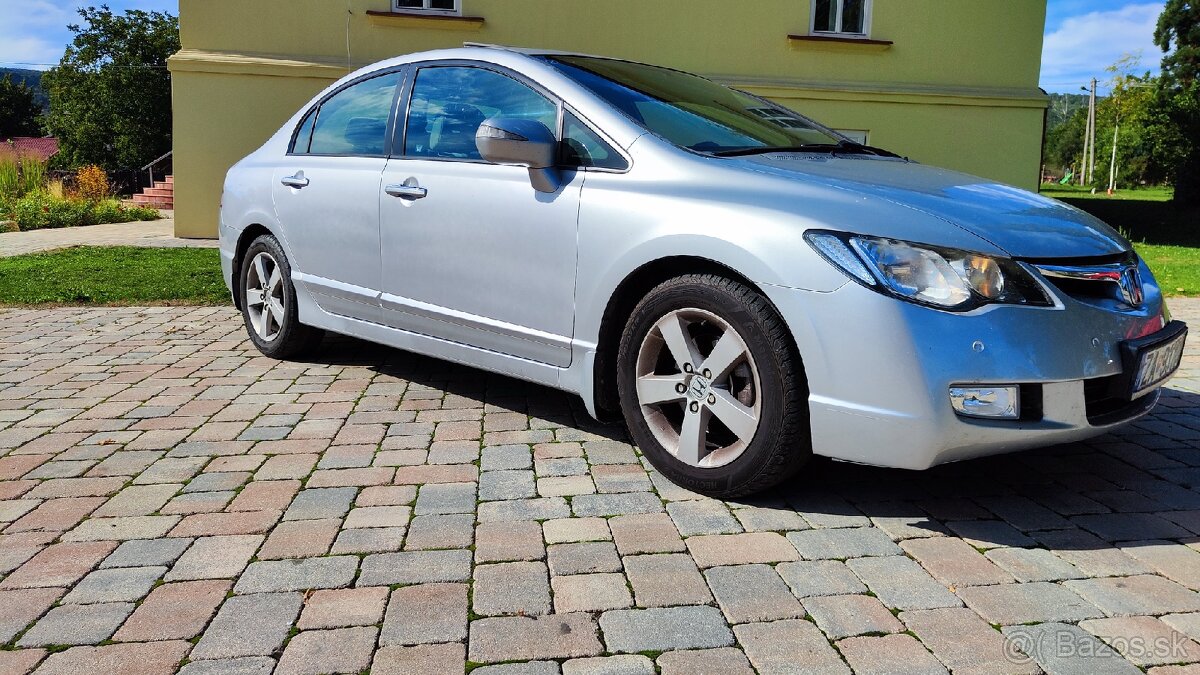 Spoľahlivá Honda Civic 1.8 Automat – STK/EK do 2027 103
- 6