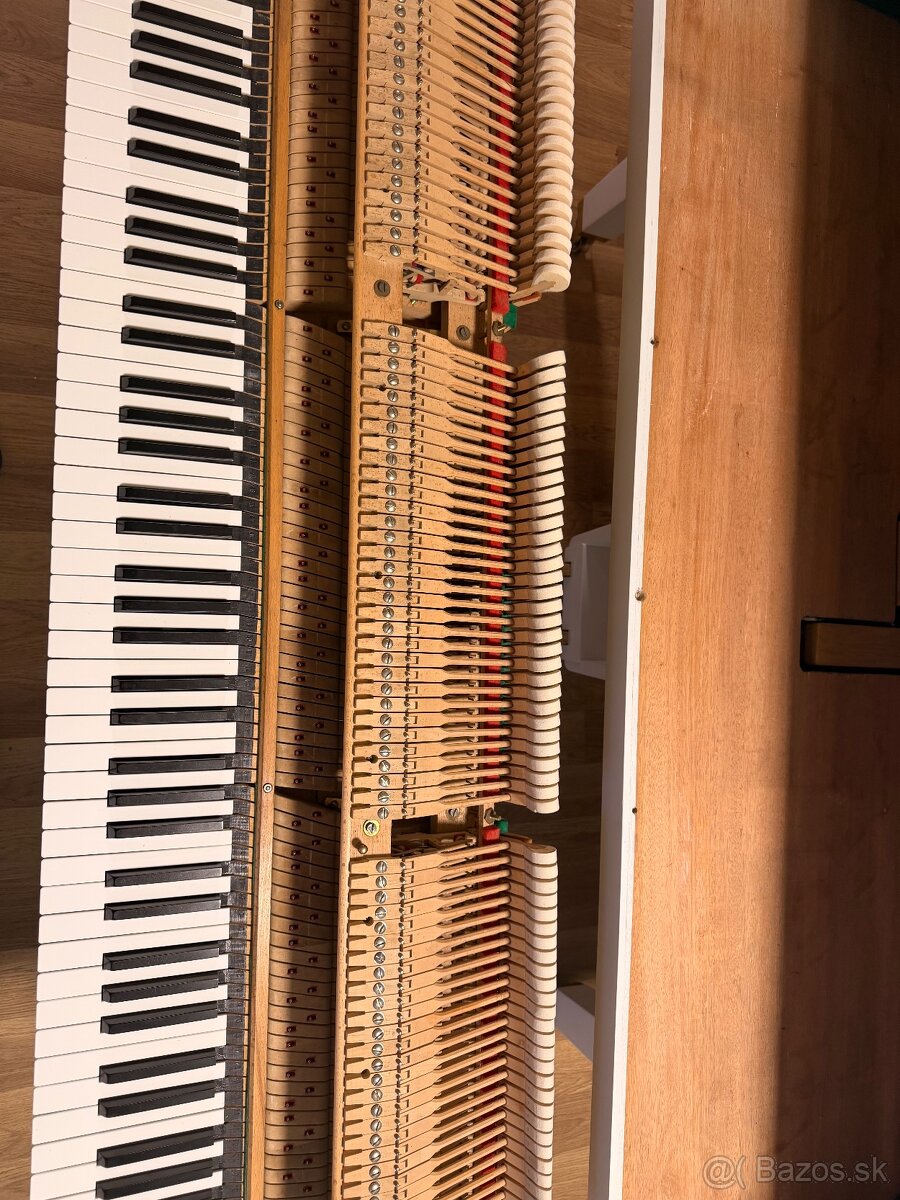 Petrof model IV - 6