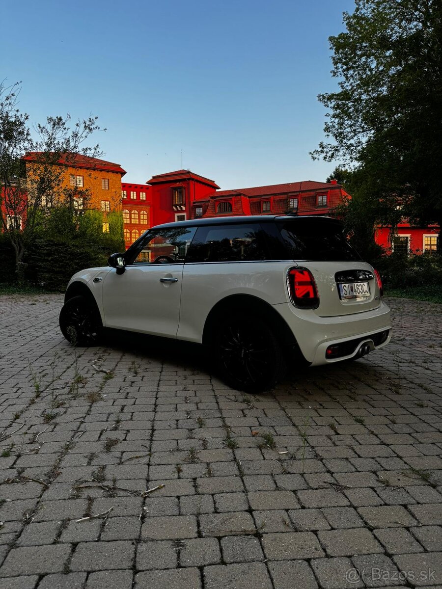 Mini Cooper S (2018) – 192 koní - 6