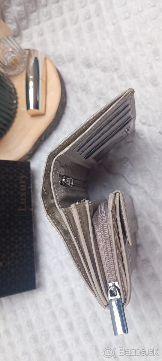 Dámska kožená peňaženka - 6