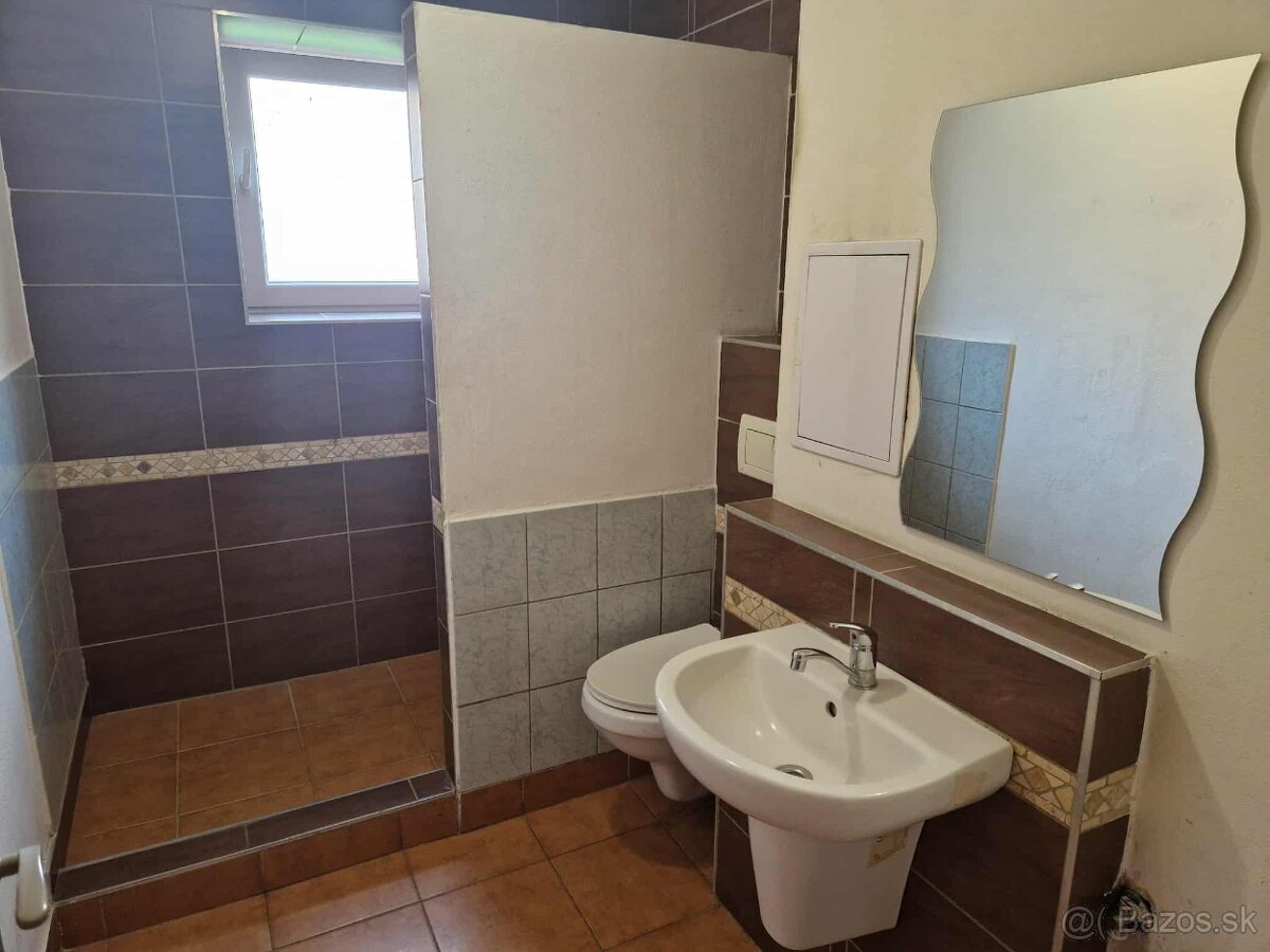Na predaj 2 izbový byt v meste Žiar nad Hronom - 6