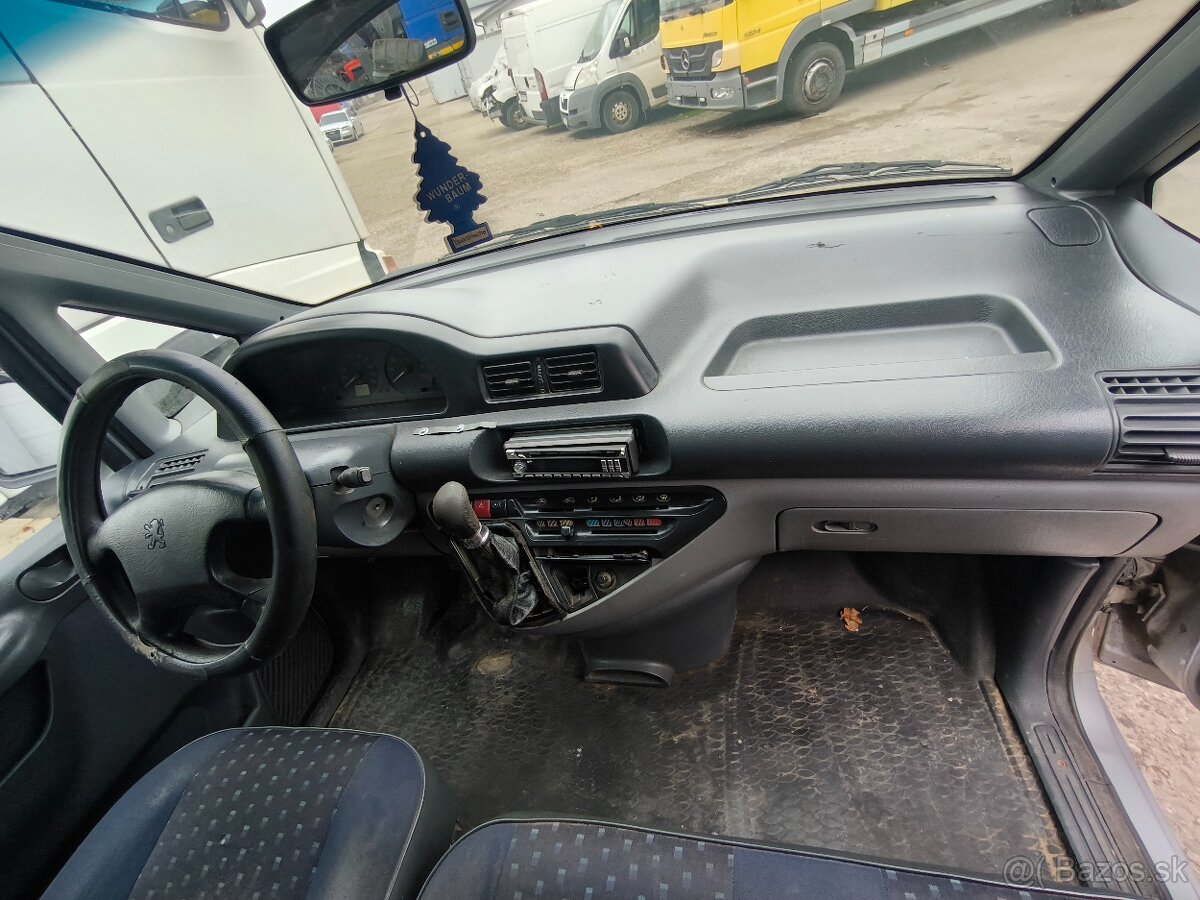 Peugeot Expert 2.0HDI 6 miestne - 6