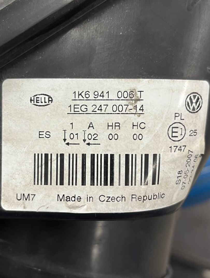 VW Golf V přední světlomety originál - 6