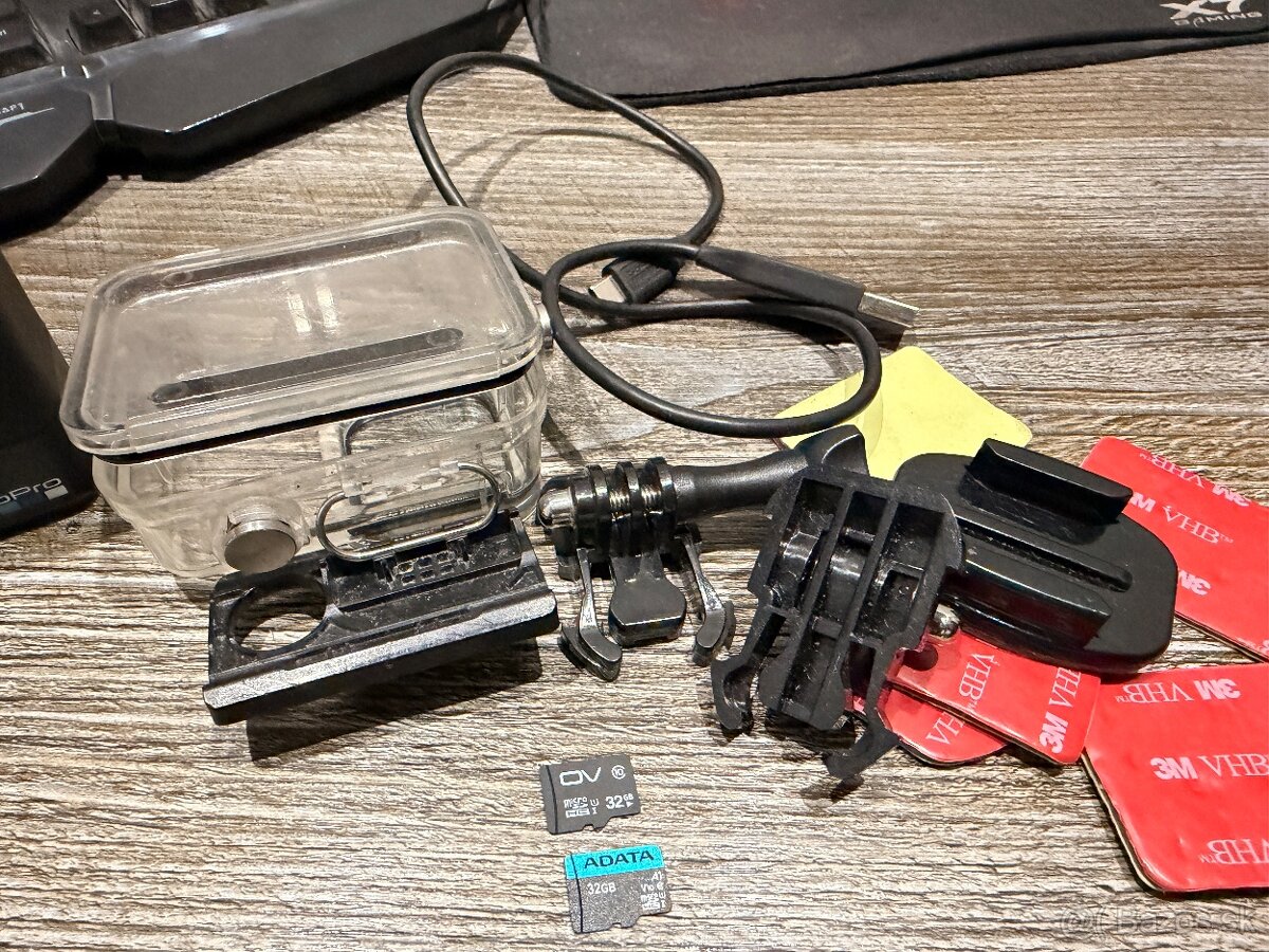Gopro hero 8 black + hromada prislusenstva - 6