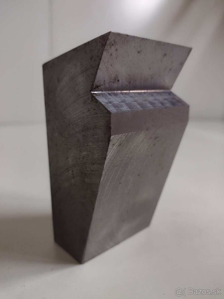 Nahradné diely na lesnú frézu. - 6