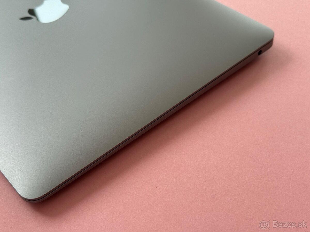 MacBook Air 2019 13 8GB / 128GB - 6