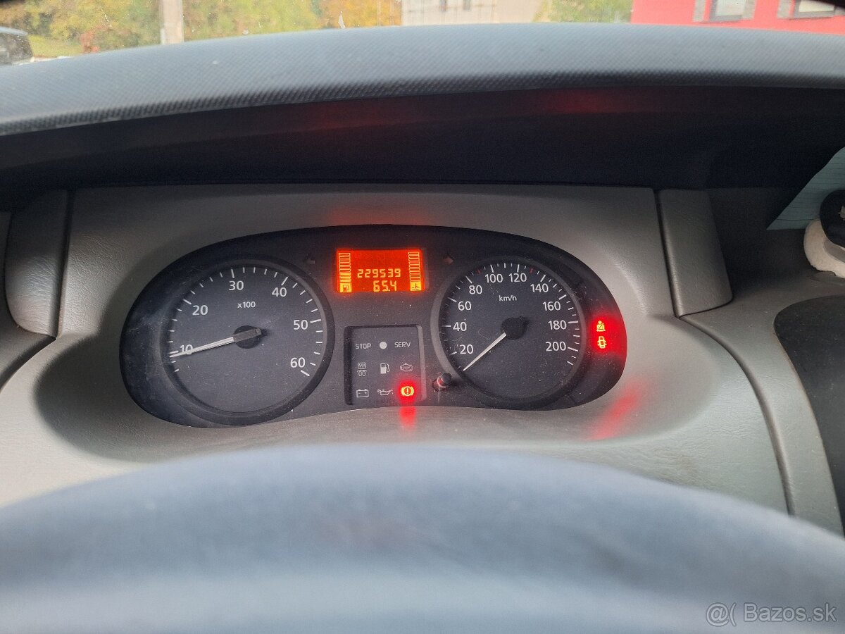 RENAULT TRAFIC 1,9DCI KLÍMA VYSOKÝ - 6