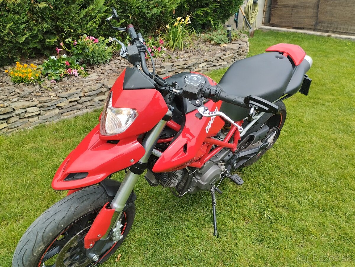 Predám DUCATI 796 HYPERMOTARD v tp 35kW - 6