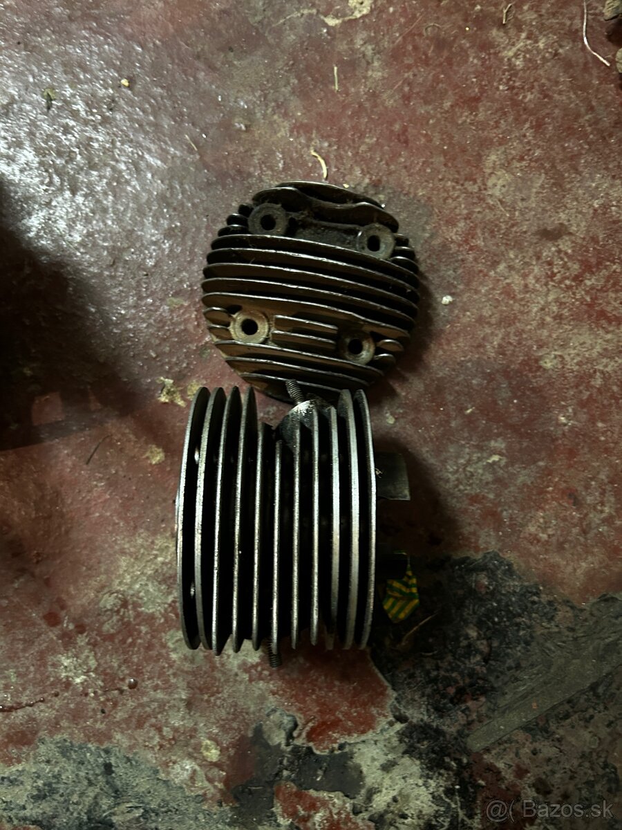 Motor manet tatran 125 - 6