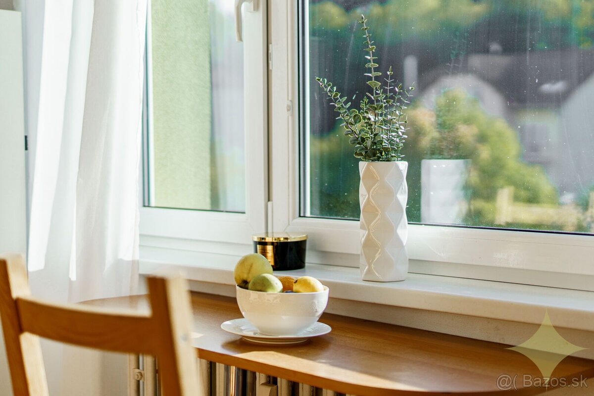 REZERVOVANÉ - Na predaj: zariadený 1-izbový byt, 40 m² – Fon - 6