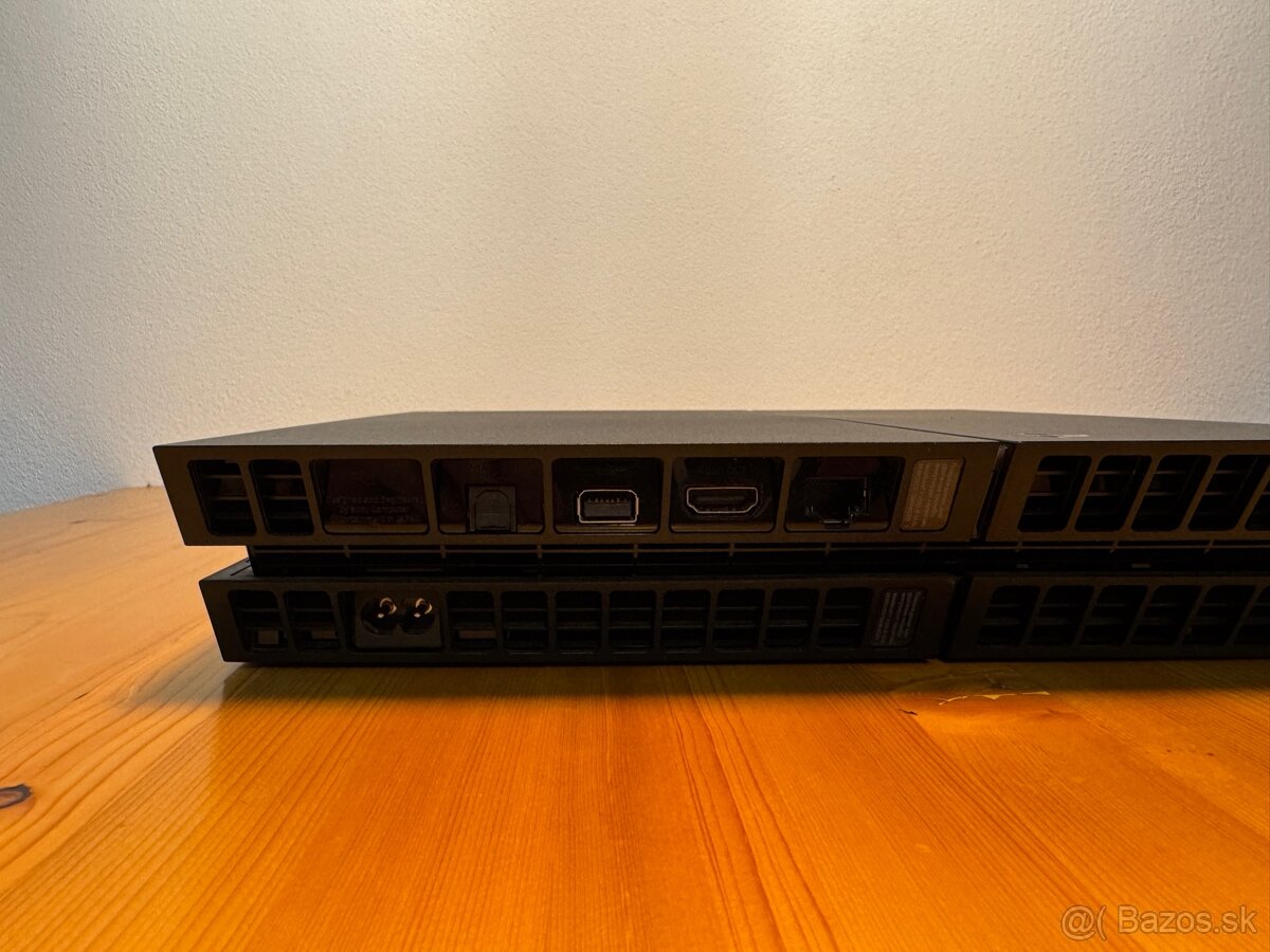 Predám Playstation 4 500GB + Controller - 6