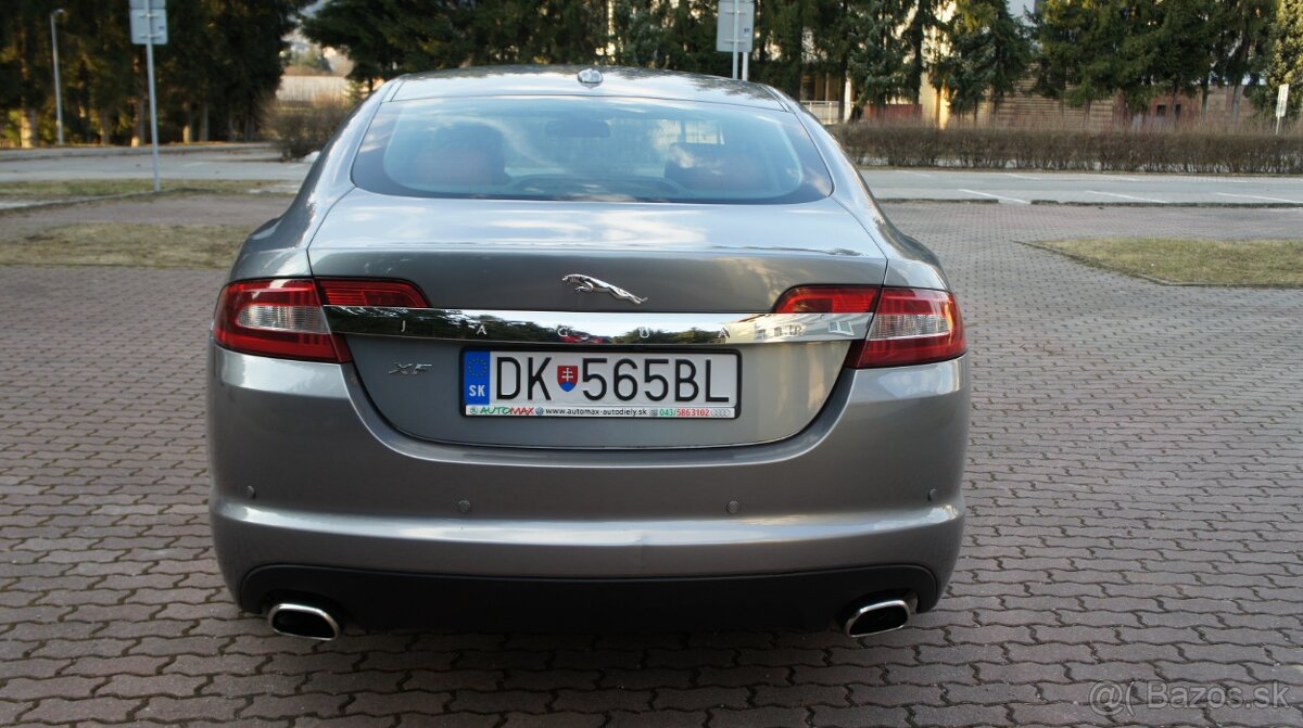 Jaguar XF 3,0D Portfolio - 6
