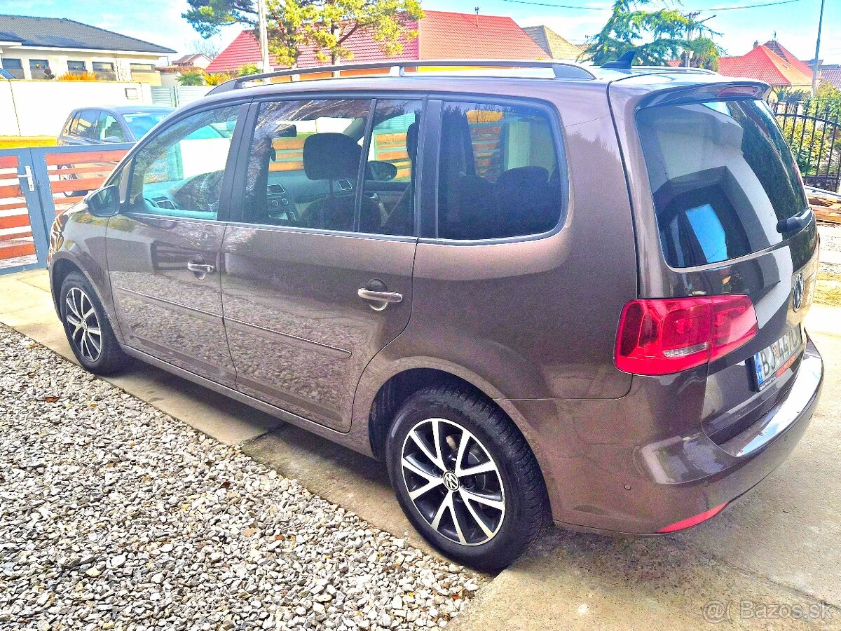 Volkswagen Touran 2.0TDI Highline - 6