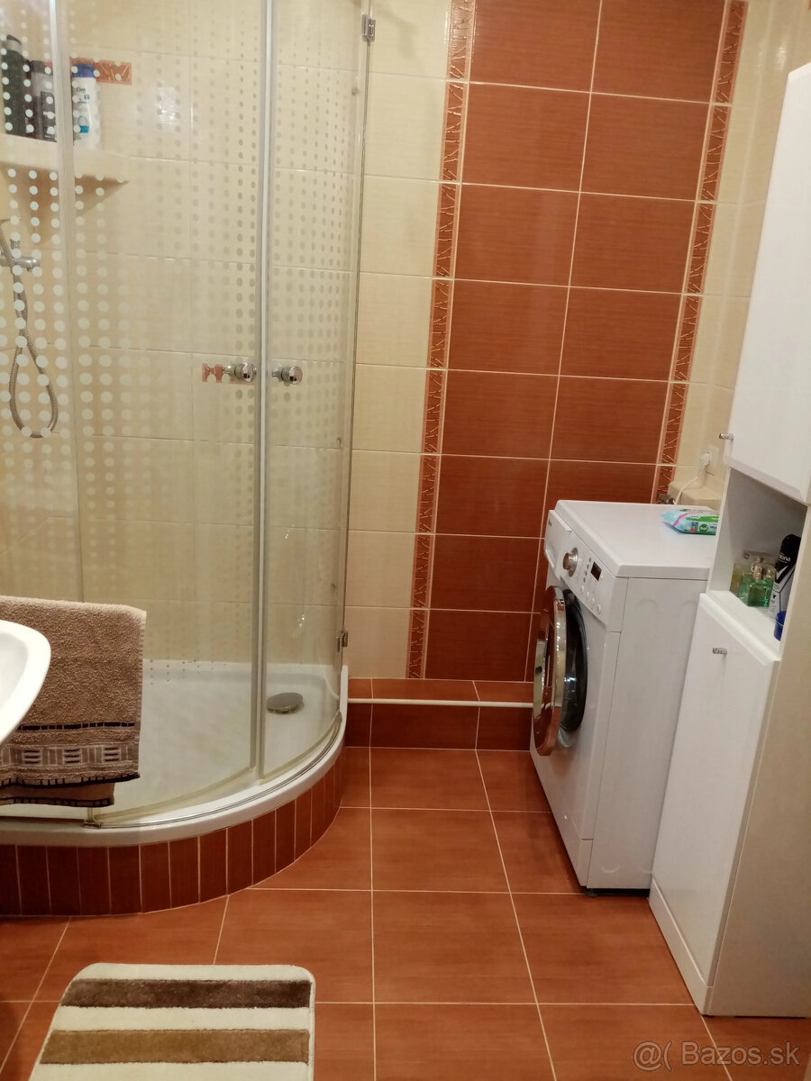 Na predaj 3-izbový byt v Martine - lokalita Košúty II - 6