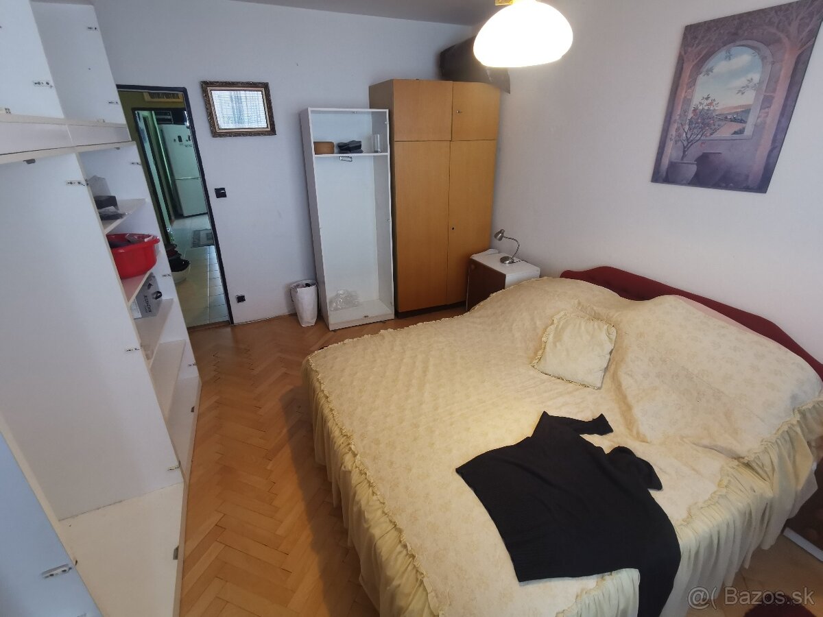 2 izbový byt na Zlatom potoku ulica Prachaticka - 6