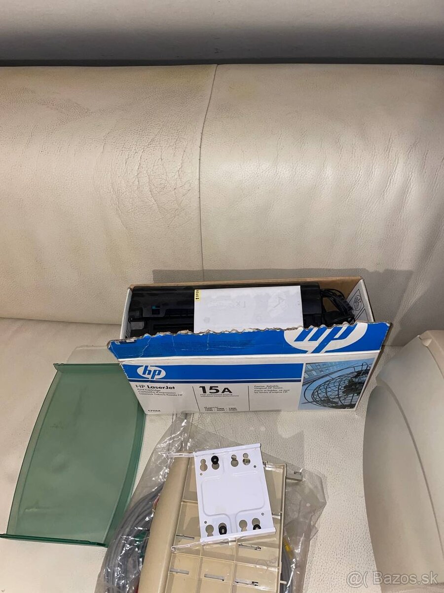 HP LaserJet 1000 Standard Laser Printer - 6