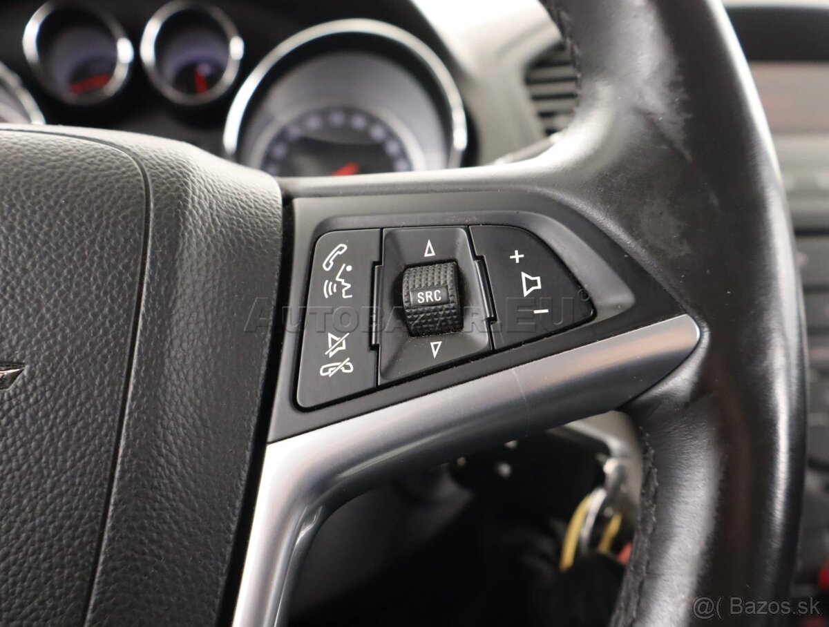 PREDÁM OPEL INSIGNIA 2.0 CDTI 96KW 2011 - 6