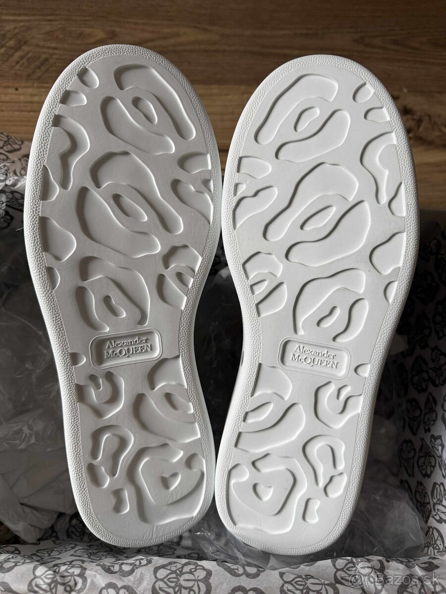 Alexander McQueen oversized sneakers, EU 42, čisto nové - 6