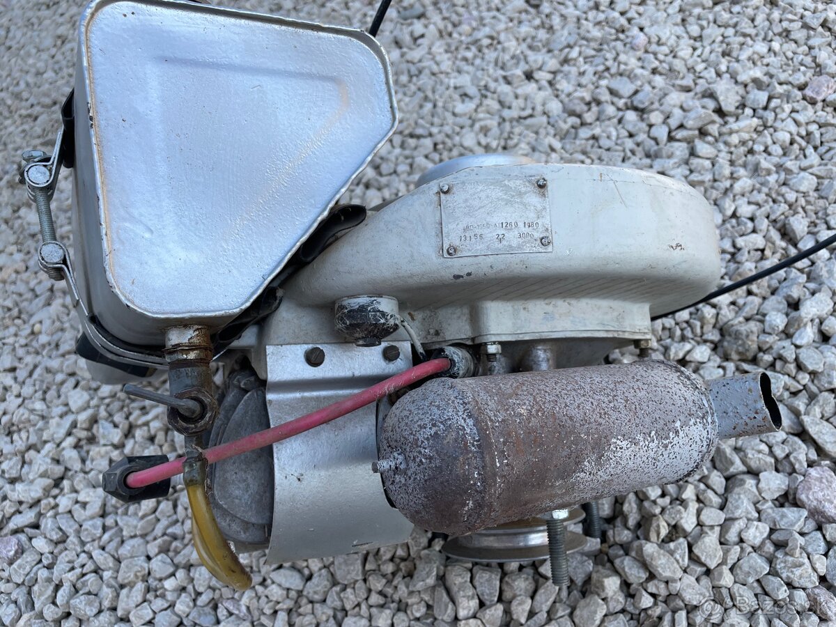 Predám funkčný 2t motor s temenicou - 6