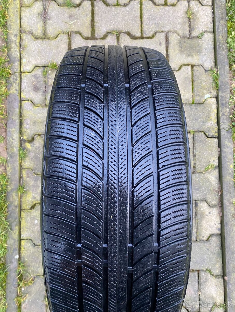 225/45 r19 celoročné NANKANG 96V - 6