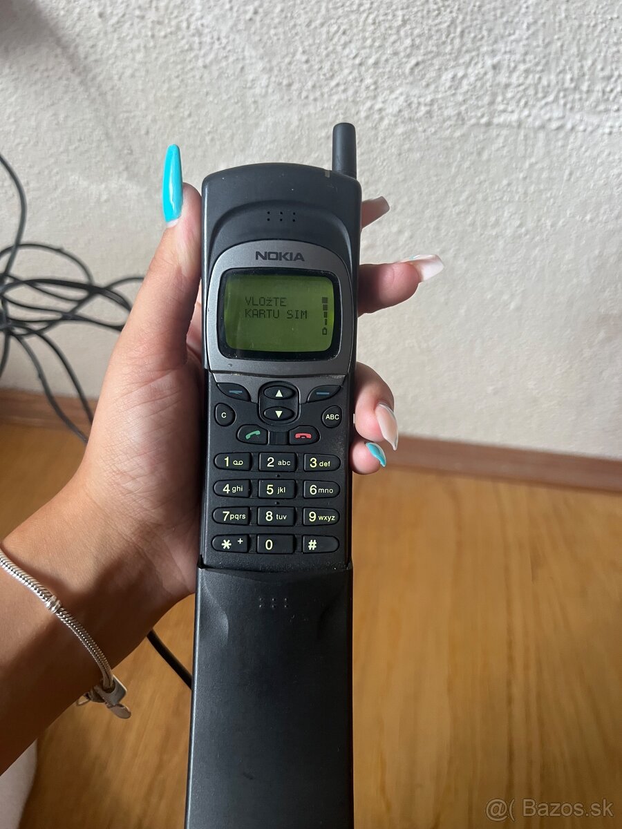 Nokia 8110 - 6