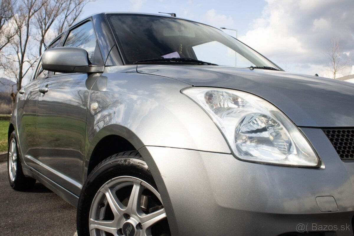 Suzuki Swift 1.3 benzin / TOP VÝBAVA / - 6
