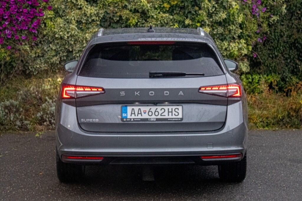 Škoda Superb Combi 110 kW, Selection 2.0 TDI - 1.majiteľ - 6
