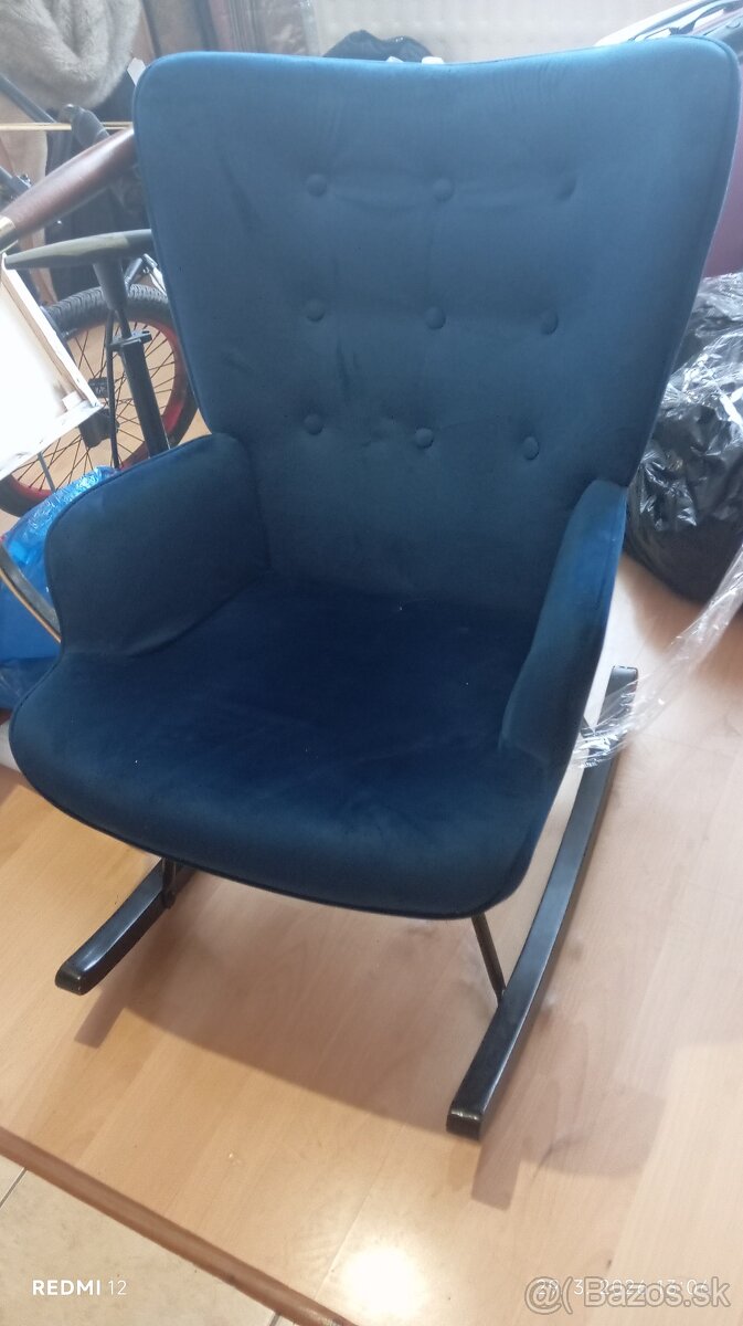 Skriňa,p regál, komody , kreslo - 6