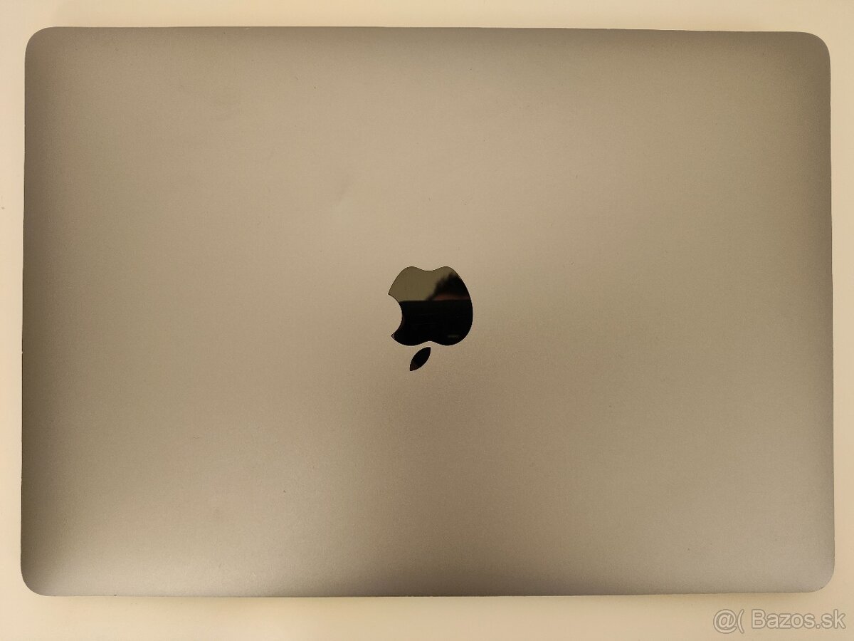 MacBook Air 2020 | i7 • 8GB • 512GB SSD - 6