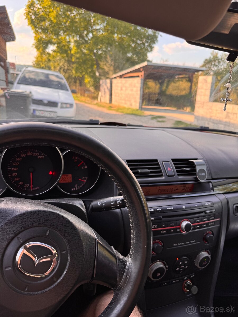 Predám Mazda 3 Hatchback – 1.6 Benzín (77 kW) - 6