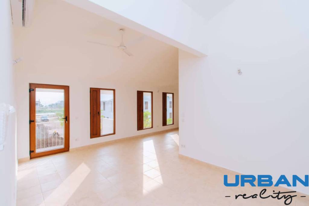 3 IZBOVÝ BYT, FUMBA TOWN - 6