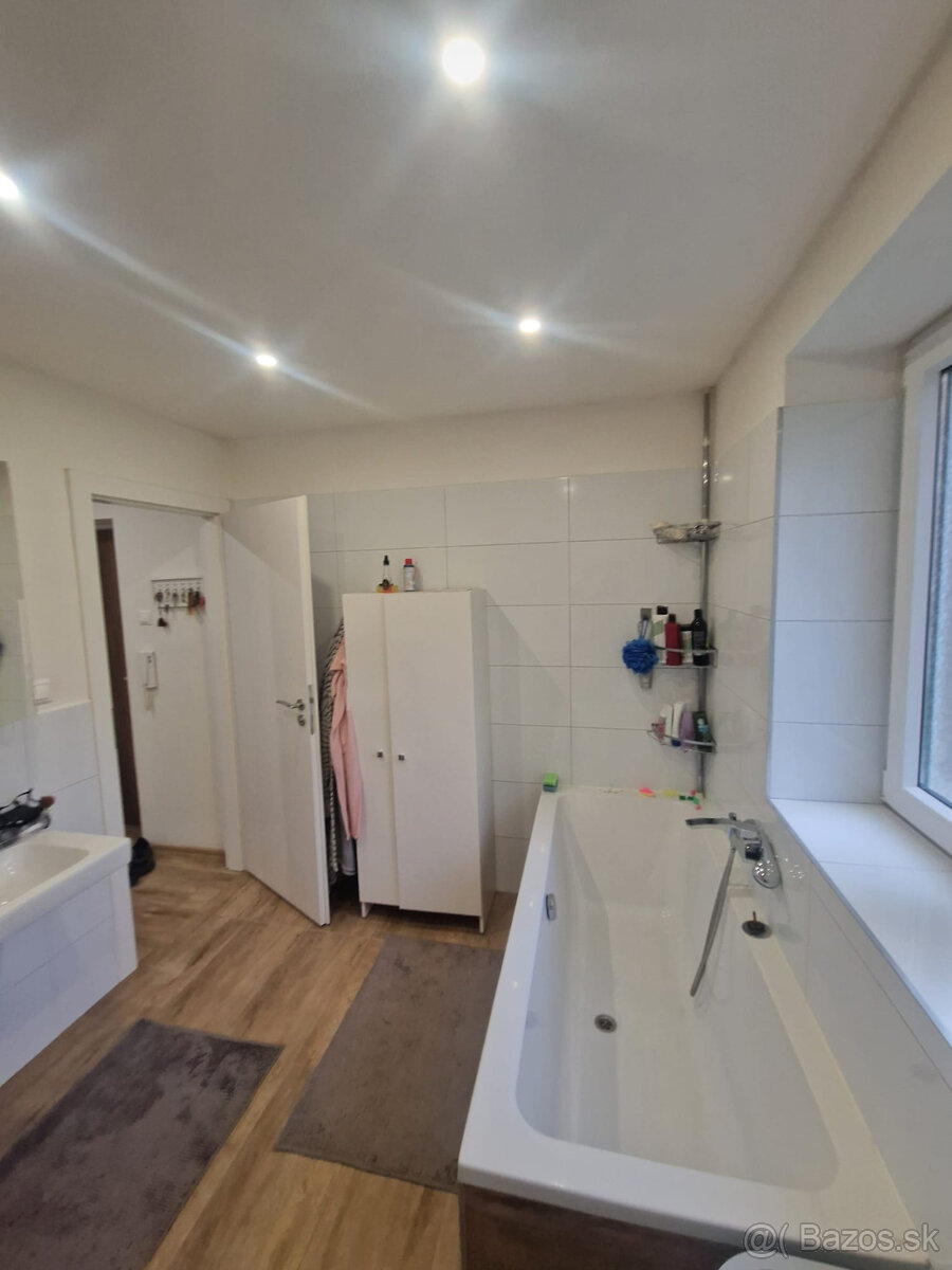 3i byt na predaj, staré sídlisko Prievidza - 6