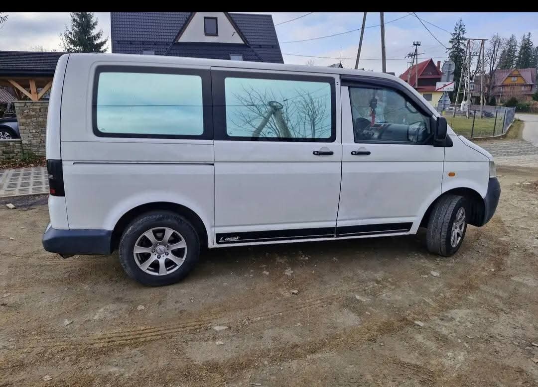 Predam vw transporter t5 9miestne - 6