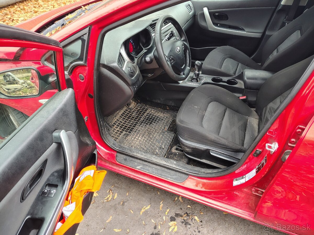 Kia Ceed 1.4 2015 - 6