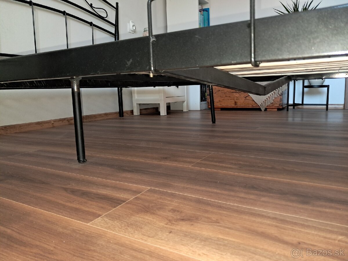 Manželská kovova postel - 6