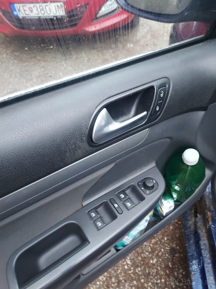 Predam Vw jetta 1,9 tdi 2007 - 6